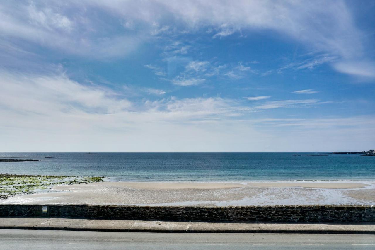 Shore Hotel Port Saint Mary Bagian luar foto