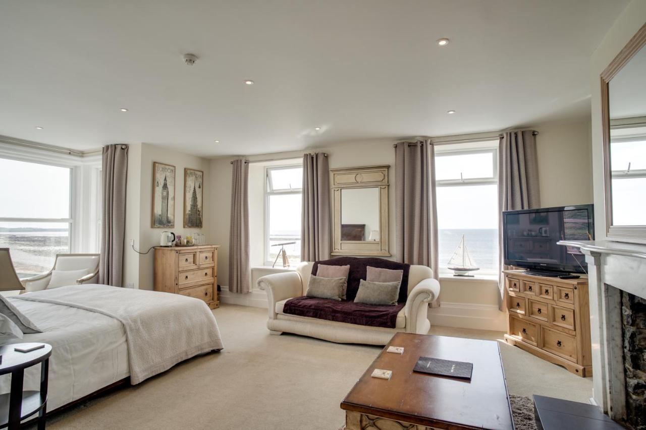 Shore Hotel Port Saint Mary Bagian luar foto